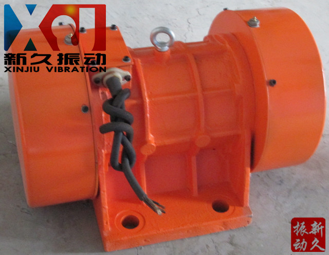 振動(dòng)電機(jī) 振動(dòng)電機(jī)