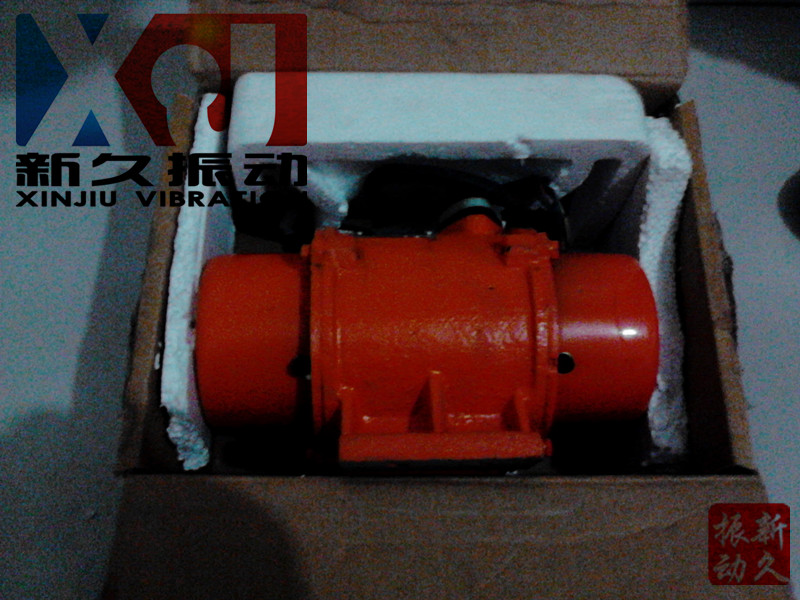 振動(dòng)電機(jī) 振動(dòng)電機(jī)