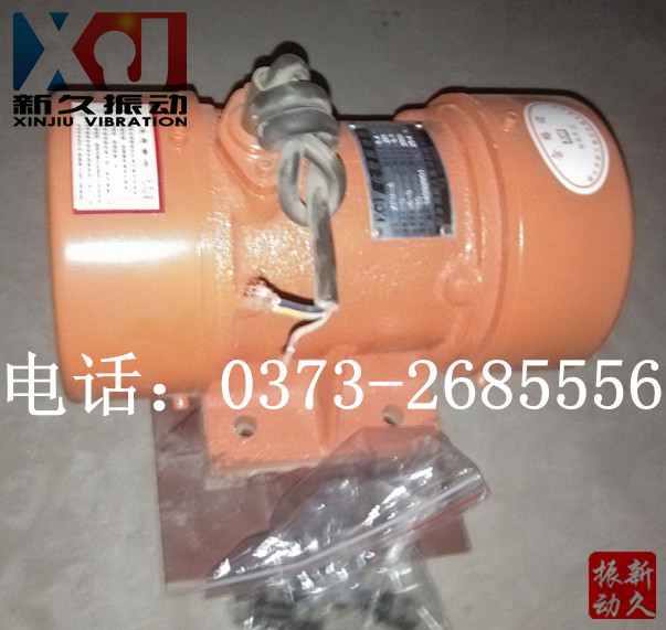 �}(c��ng)�����(d��ng)��